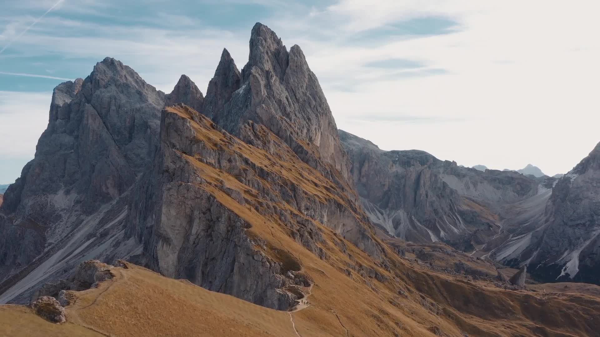 coverr overlooking the mountains 8002 1080p